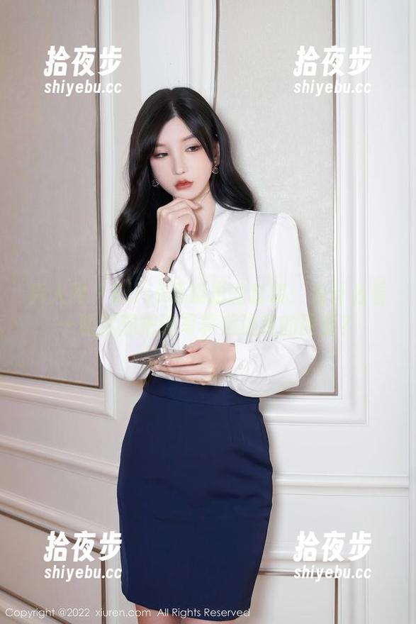 秀人网-Elise谭晓彤 秀人网 - Elise谭晓彤的套装:为什么看一眼就想把这写真放进我的网盘?