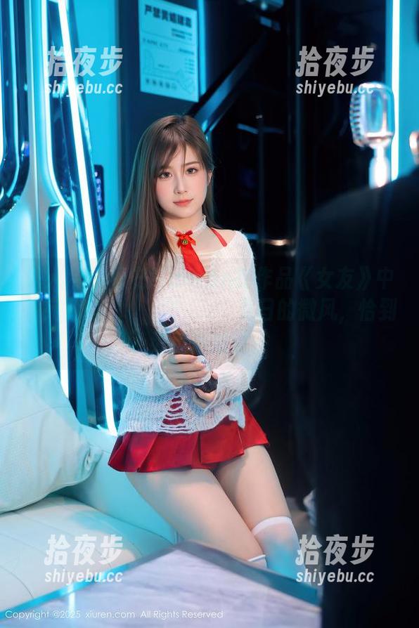秀人网-安然anran 秀人网 - 看安然anran在作品《女友》中,宛如прохладный夏日的微风,恰到好处地拂过。
