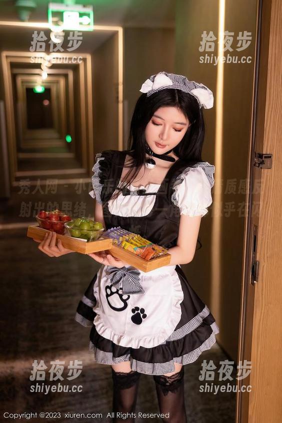 秀人网 - 小芭乐的蕾丝画卷，高清质感反射出的思绪，图片的每一角落都似乎在闪烁。