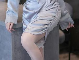 秀人网 – 遇到小蛮妖和她的白衬衫，职场里瞬间多了几分不一样的风味，美图看过来！