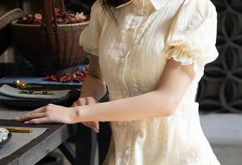 秀人网 – 李丽莎在线沐浴，HD版浴缸里的“水中仙”啊！