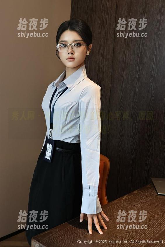 秀人网-沐子熙V 秀人网 - 冲进沐子熙V的甜心写真,原图只是萝莉的开始!