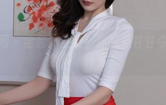 秀人网 – 全套职业装！你猜燕甘甘今天又会下载什么？