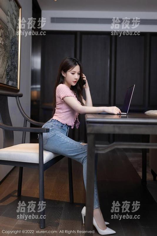 秀人网-王俪丁呀 秀人网 - 美图不止于此,王俪丁呀的裤里丝也值得一看呀