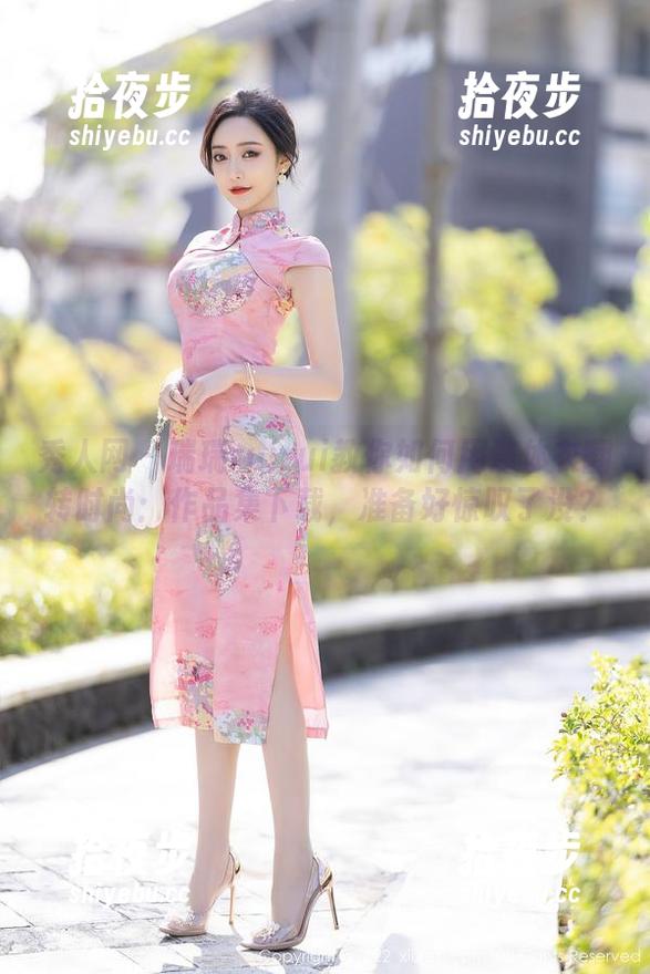 秀人网-瑞瑞ruirui 秀人网 - 瑞瑞ruirui教你如何用连体衣翻转时尚:作品集下载,准备好惊叹了没?