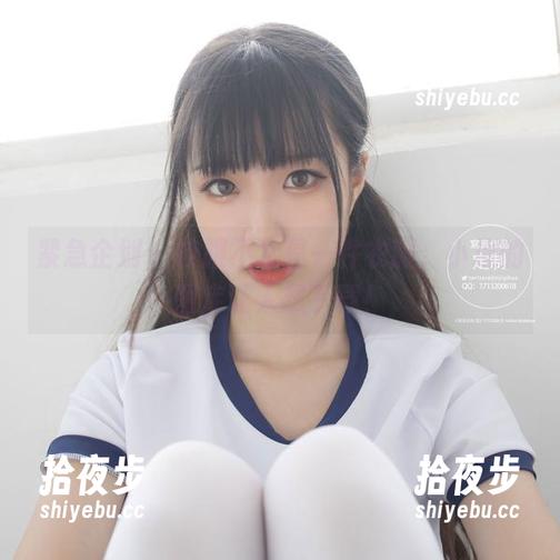 紧急企划 - 校服不止是一件衣服，小恩的图库让人想下载！