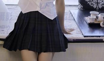 绮梦摄影 – 等一下，章章的秘密图包还没看够呢？来，先快速下载一份，陪我聊聊！