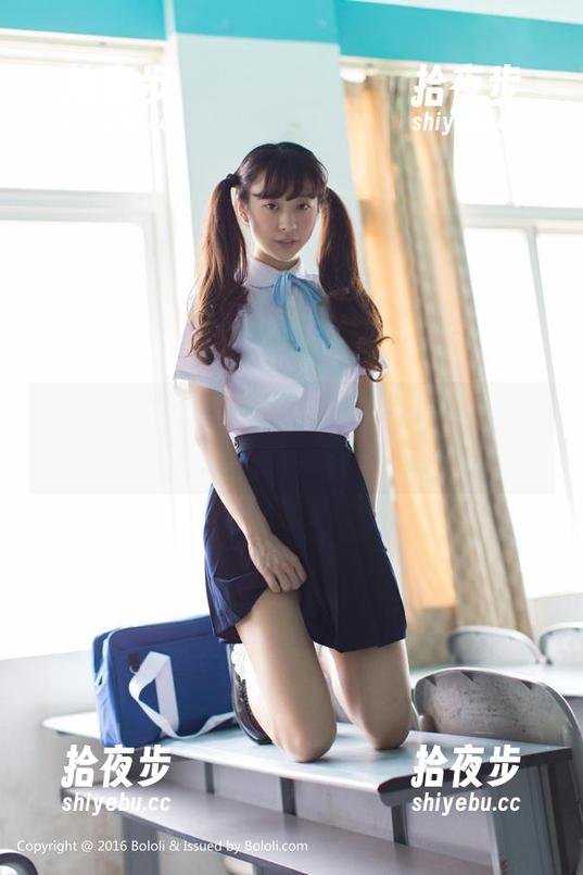 菠萝社-王语纯 菠萝社 - 拿走王语纯的比基尼原图,免费做个艳丽的春梦嘛