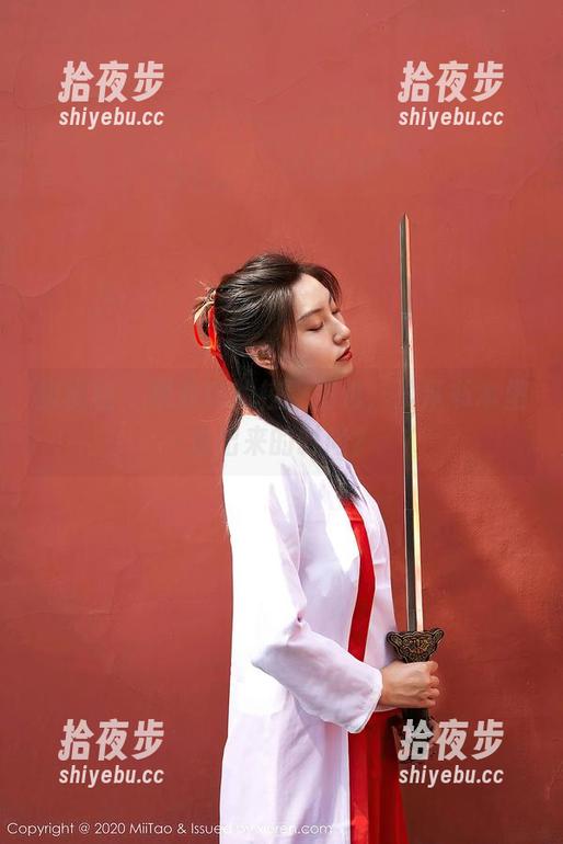 蜜桃社-顾乔楠 蜜桃社 - 顾乔楠的校服图包,没从书本里走出来的时尚?