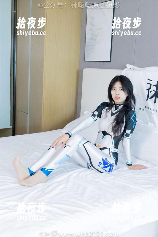袜啵啵-小安 袜啵啵 - 小安的油亮画风,铠甲战士都得自愧不如!