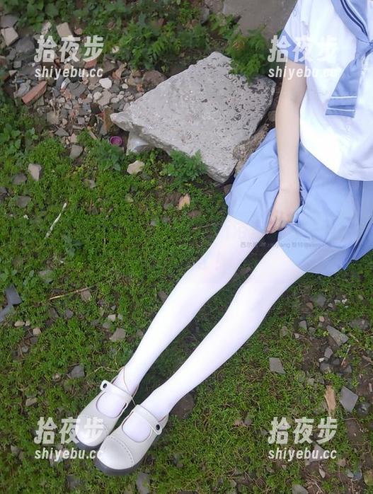 西尔酱 就问你敢不敢!西尔酱最新浴室图片,别被水搞湿了!