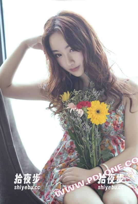 轰趴猫 轰趴猫夏天来了,全套原图准备好了吗?我觉得眼睛要忙不过来了。