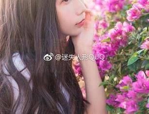 一页页展开的私房，迷失人形QUQ与月下画像的俏皮碰撞。