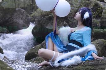 这组高清图集里，阮邑Fairy的“秘密”像一个随意的畅聊，难免让人遐想连篇。