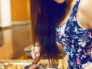 青豆客 – 黄歆苑chobits的内衣，真的是在撩我吗？
