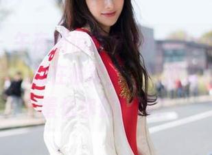 魅妍社 – 午夜悄悄打开Angela小热巴的温柔写真，躲在被窝里，怕被发现的那种羞怯你们懂吗？
