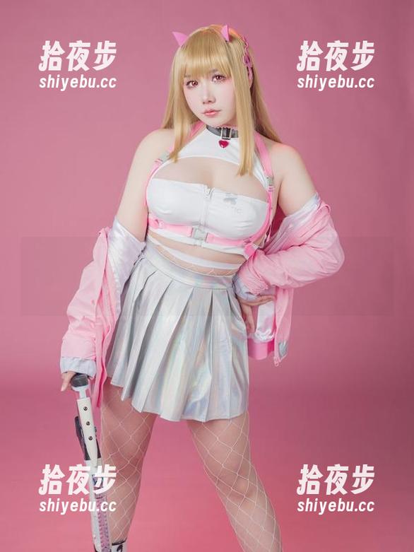 麻花麻花酱 麻花麻花酱的在线兽耳和服合集,这造型有够大胆的吧?
