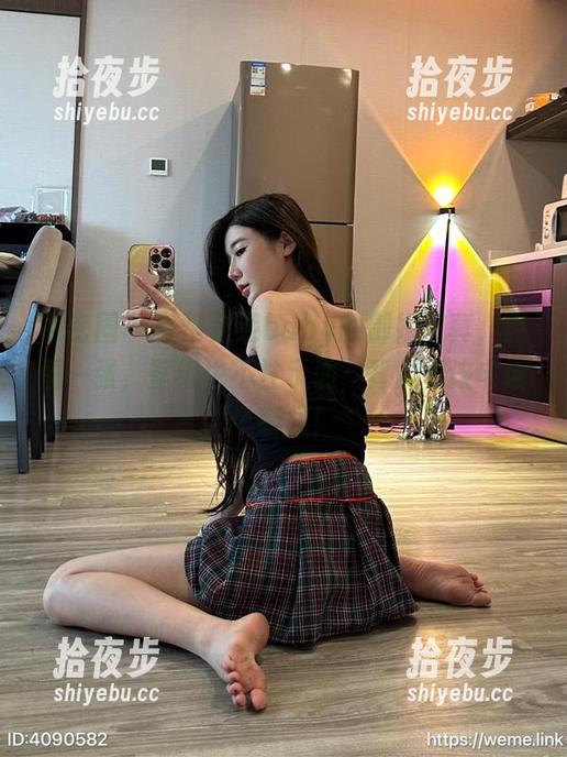 黎允熙baby 微密圈 - 看黎允熙baby的御姐写真,原图一张,壁纸也不甘示弱,背景真该申请个版权!